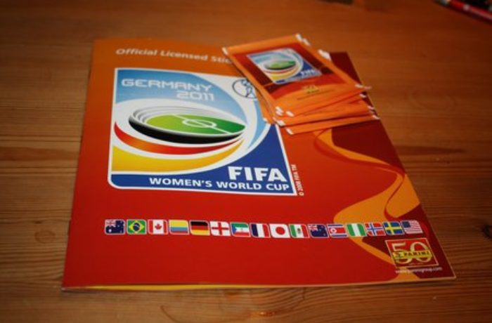 Das Panini Heft zur Frauen Fußball WM 2015
