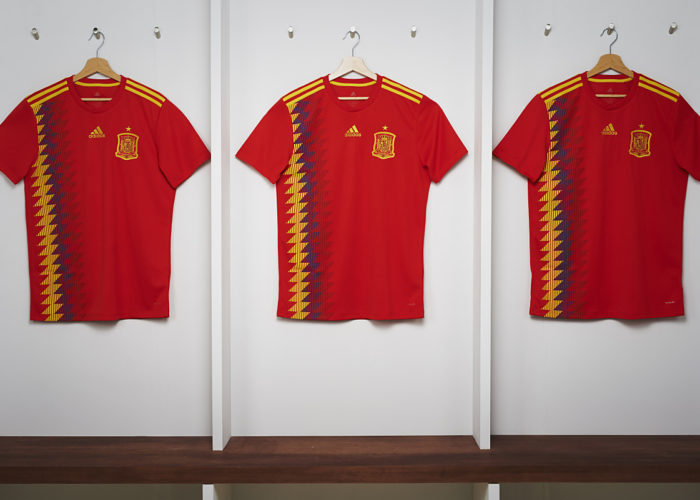 Das neue Spanien Trikot zur Fußball-Weltmeisterschaft 2018 von adidas. (Foto presse adidas)