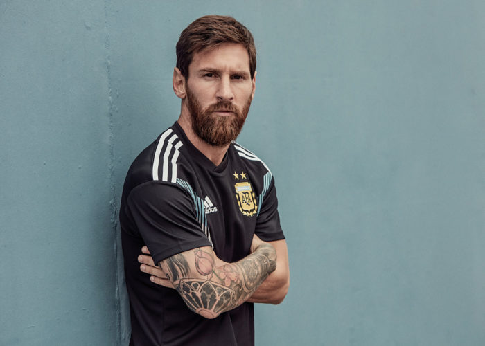 Leo Messi bei deim Photoshooting für das neue Argentinien Away Trikot 2018. Photo: Adidas.